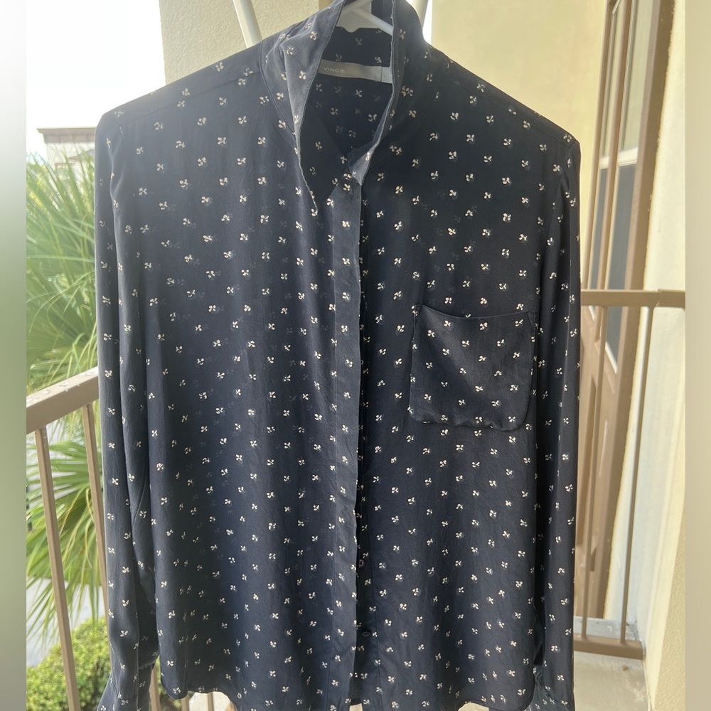 Vince silk blouse size 6